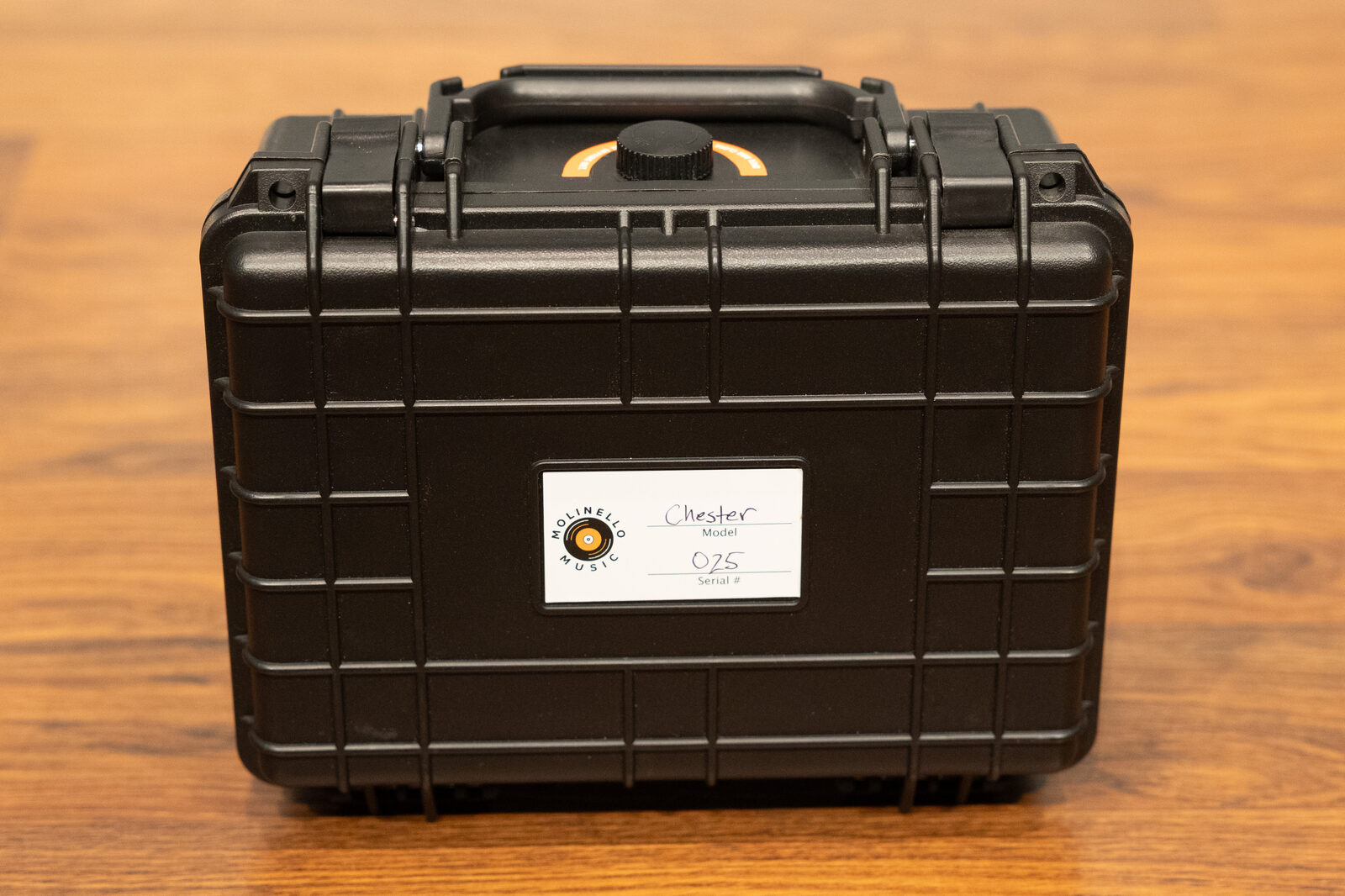 Chester V2 hard case with serial-numbered Molinello Music label