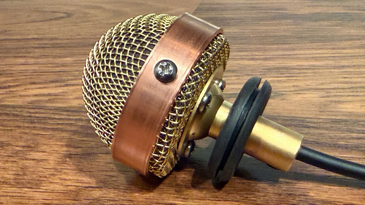 Chester condenser microphone for upright bass