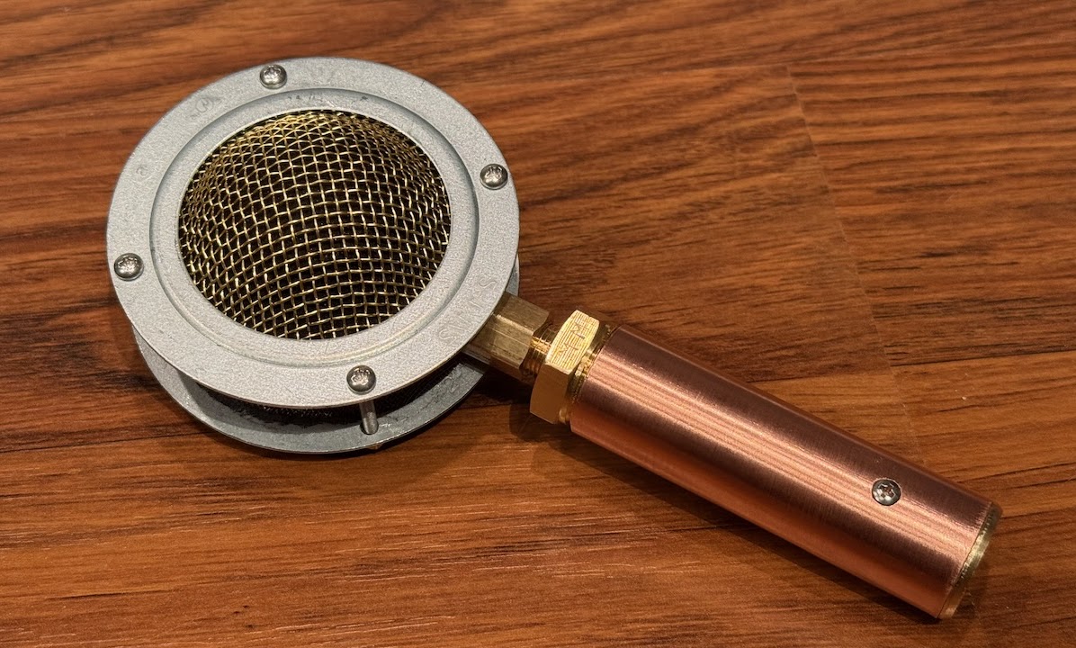 Milton microphone detail